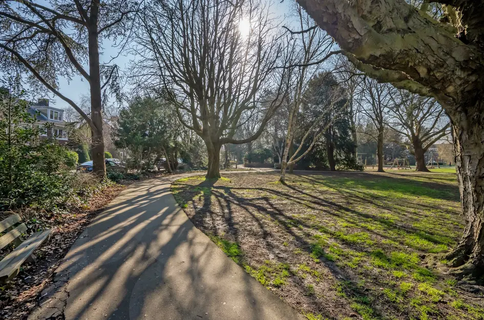 Sir Winston Churchilllaan 38