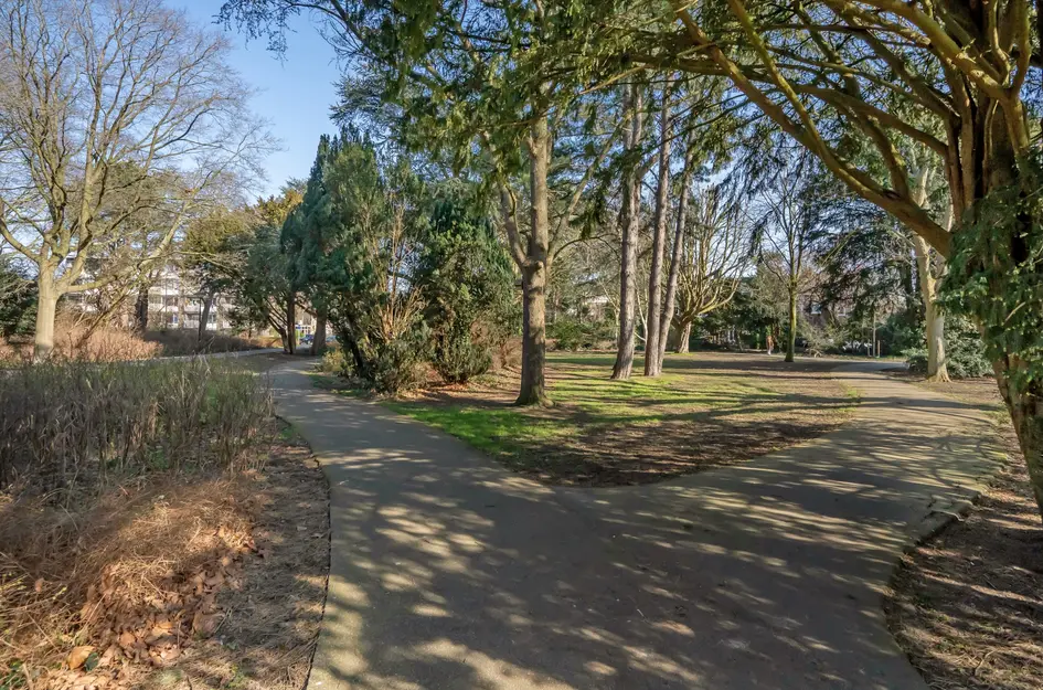 Sir Winston Churchilllaan 38