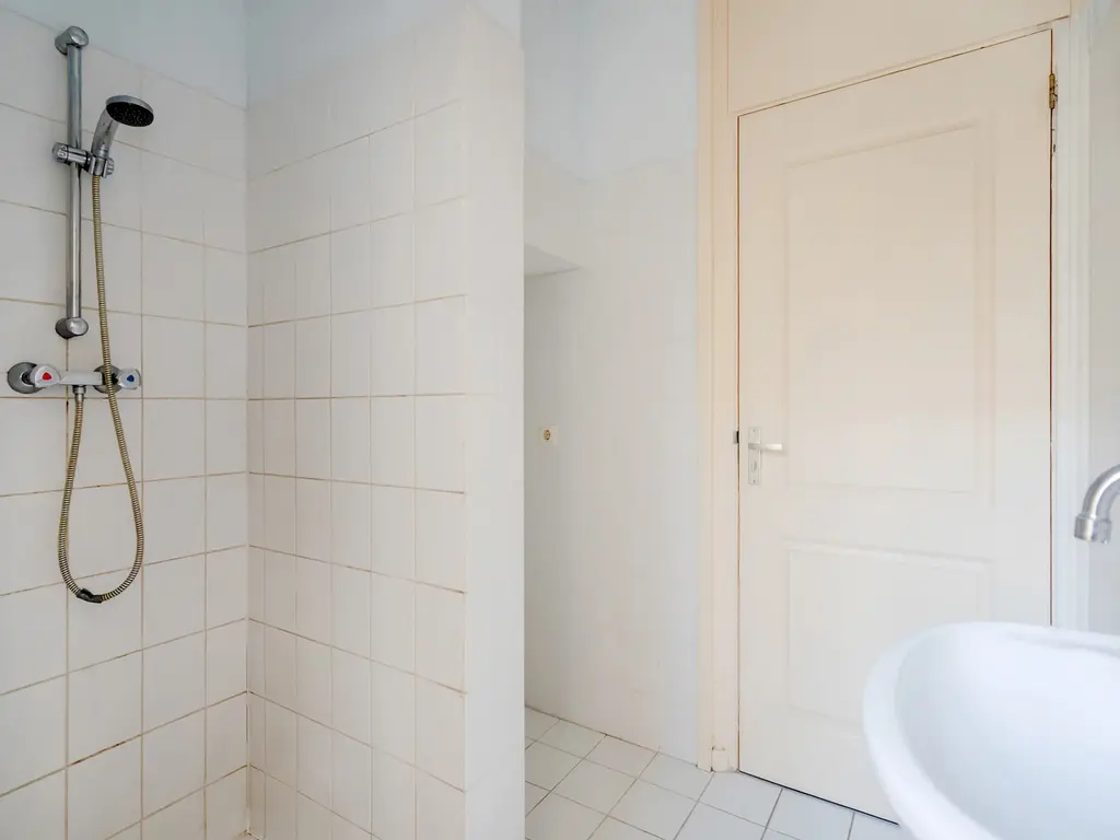 Johannes Camphuijsstraat 132, 'S-GRAVENHAGE