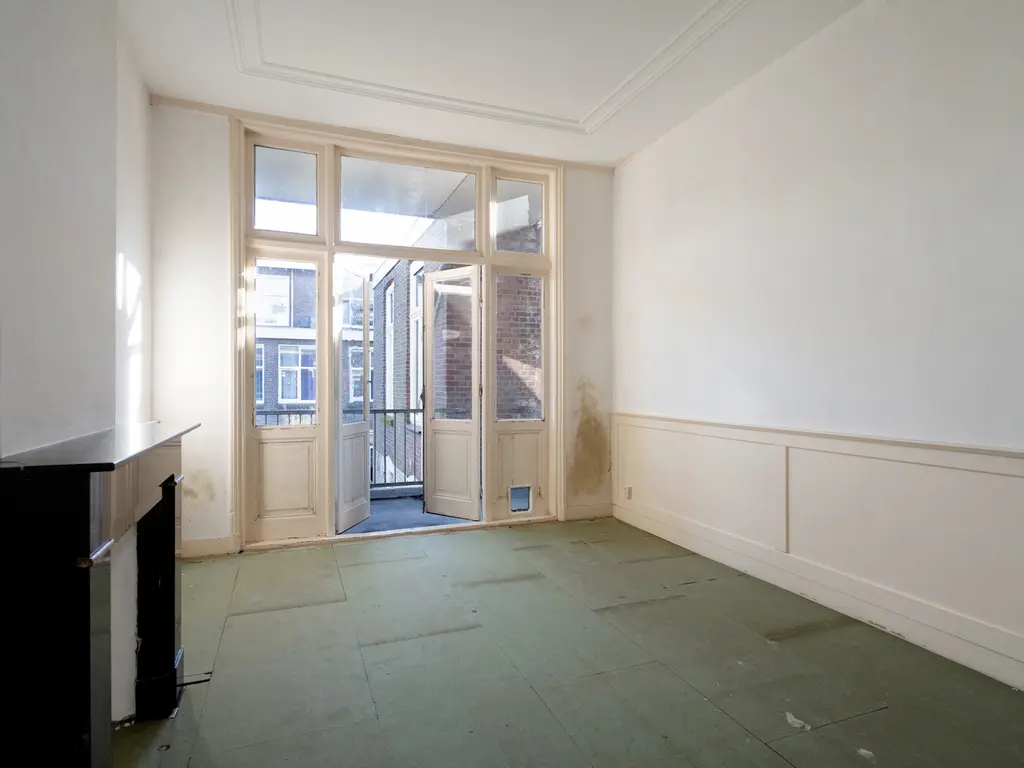 Johannes Camphuijsstraat 132, 'S-GRAVENHAGE