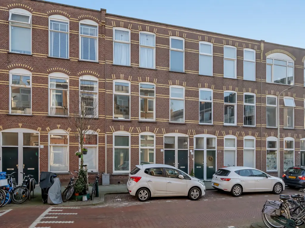 Johannes Camphuijsstraat 132, 'S-GRAVENHAGE