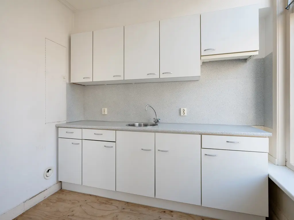 Johannes Camphuijsstraat 132, 'S-GRAVENHAGE