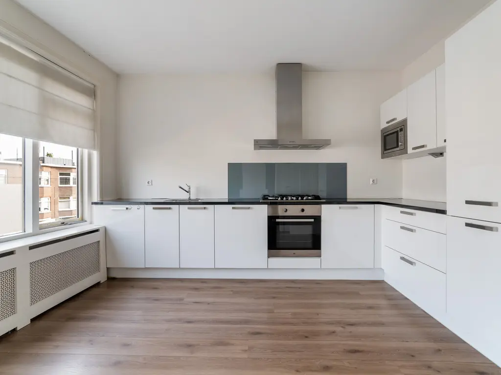 Juliana van Stolberglaan 171, 'S-GRAVENHAGE