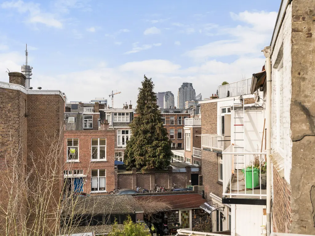 Juliana van Stolberglaan 171, 'S-GRAVENHAGE