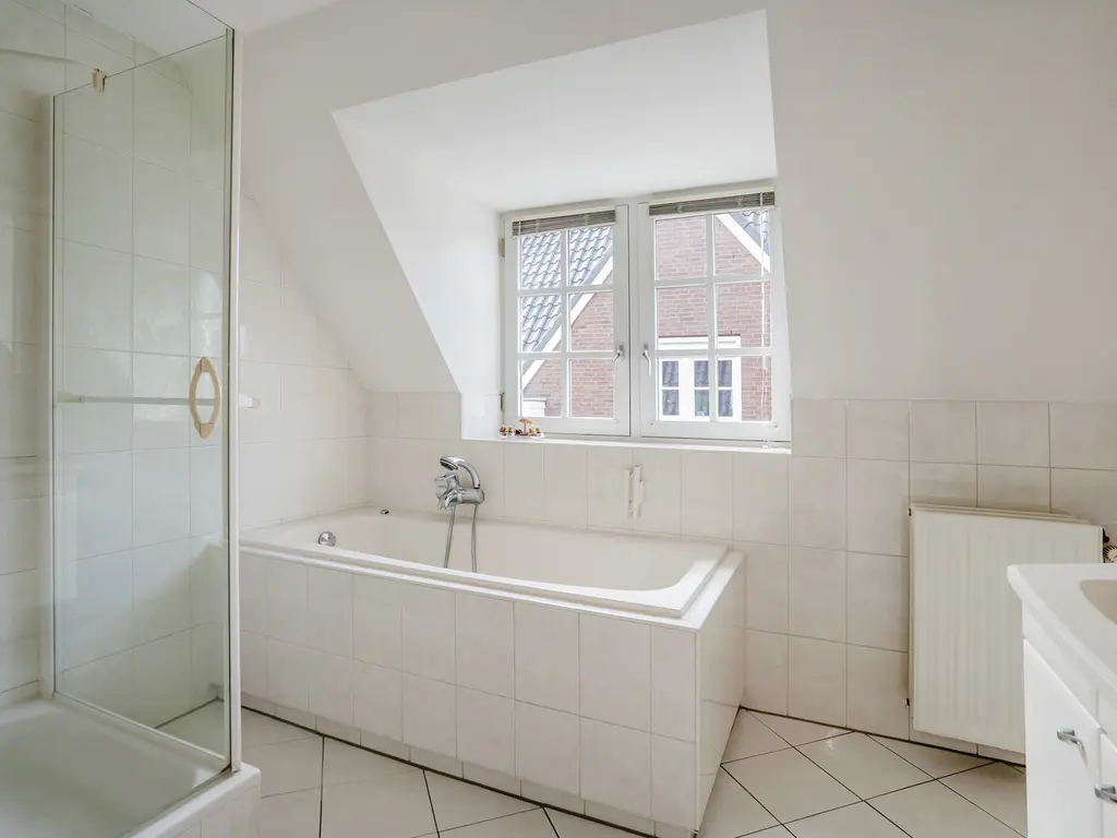 Serpentine 3, 'S-GRAVENHAGE