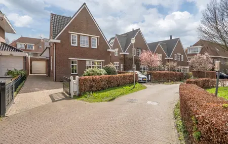 Serpentine 3, 'S-GRAVENHAGE