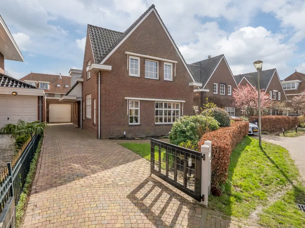 Serpentine 3, 'S-GRAVENHAGE