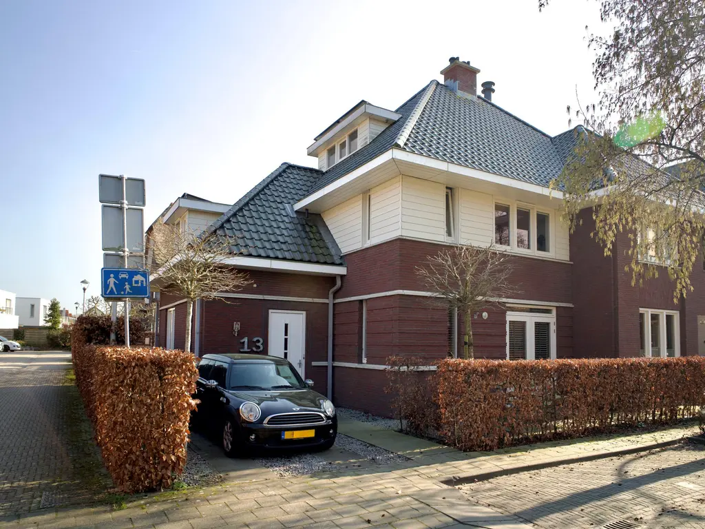 Schiphollaan 13, NOOTDORP