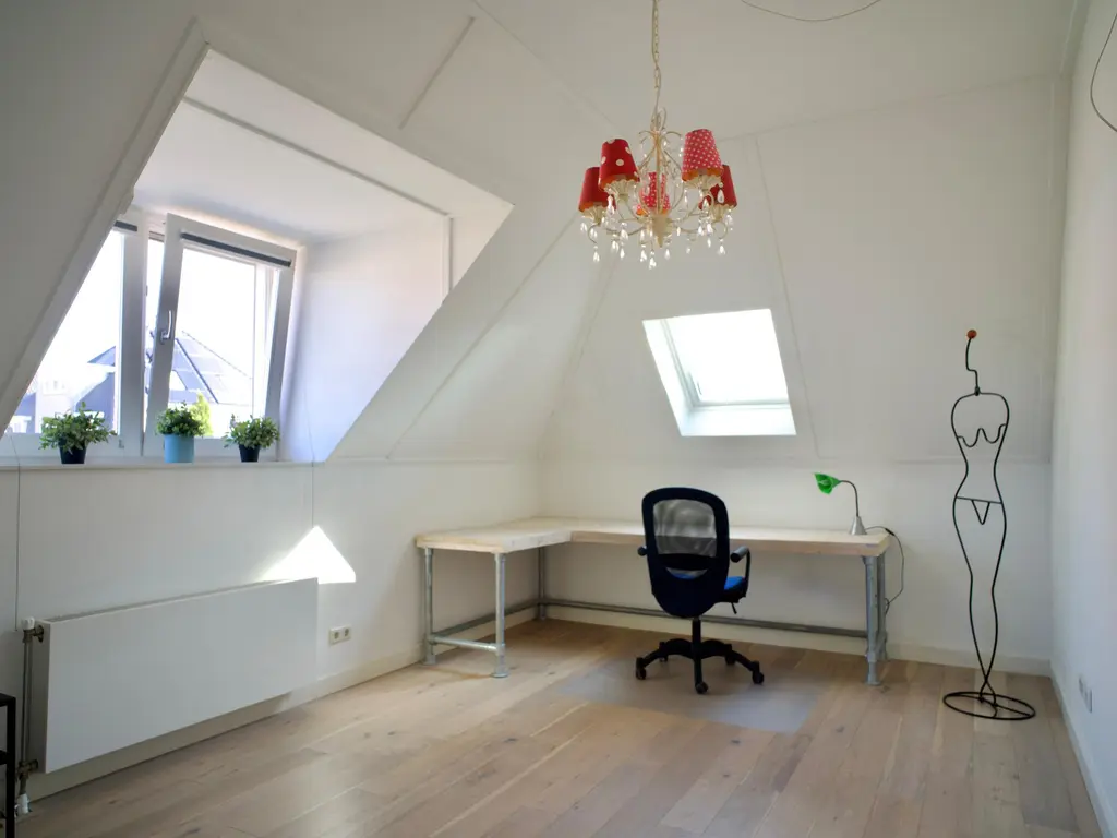 Schiphollaan 13, NOOTDORP