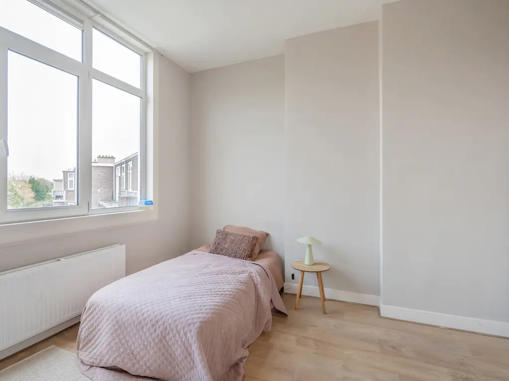 Caan van Necklaan 3b, RIJSWIJK