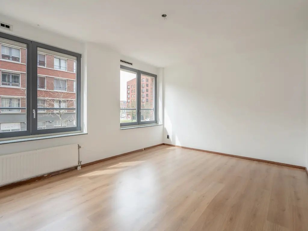 Harriët Freezerhof 25, 'S-GRAVENHAGE