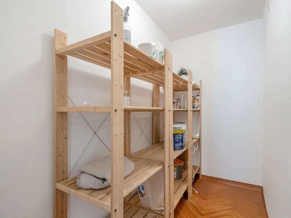 Harriët Freezerhof 25, 'S-GRAVENHAGE