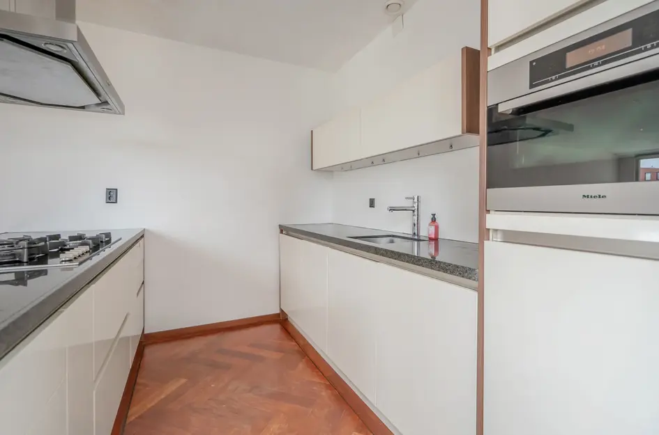 Harriët Freezerhof 25