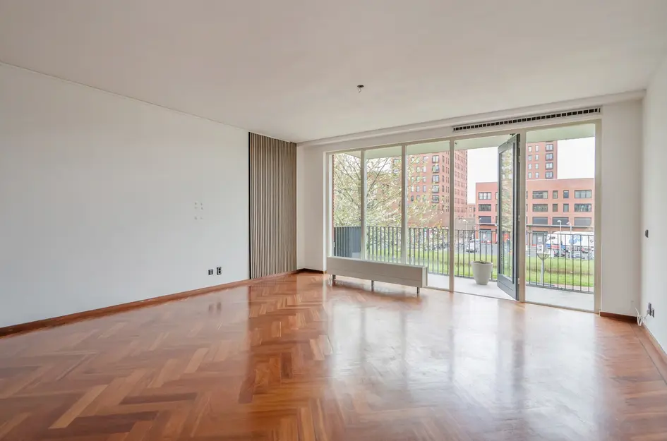 Harriët Freezerhof 25