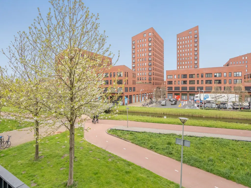 Harriët Freezerhof 25, 'S-GRAVENHAGE