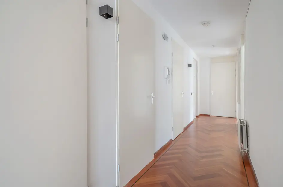 Harriët Freezerhof 25