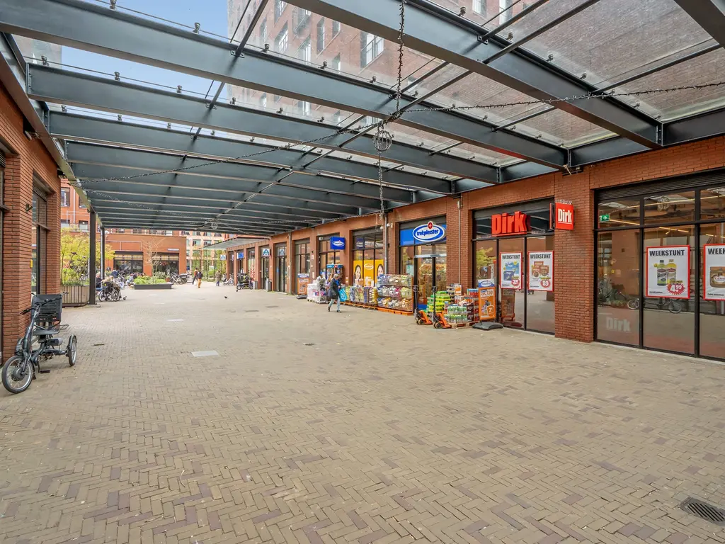 Harriët Freezerhof 25, 'S-GRAVENHAGE