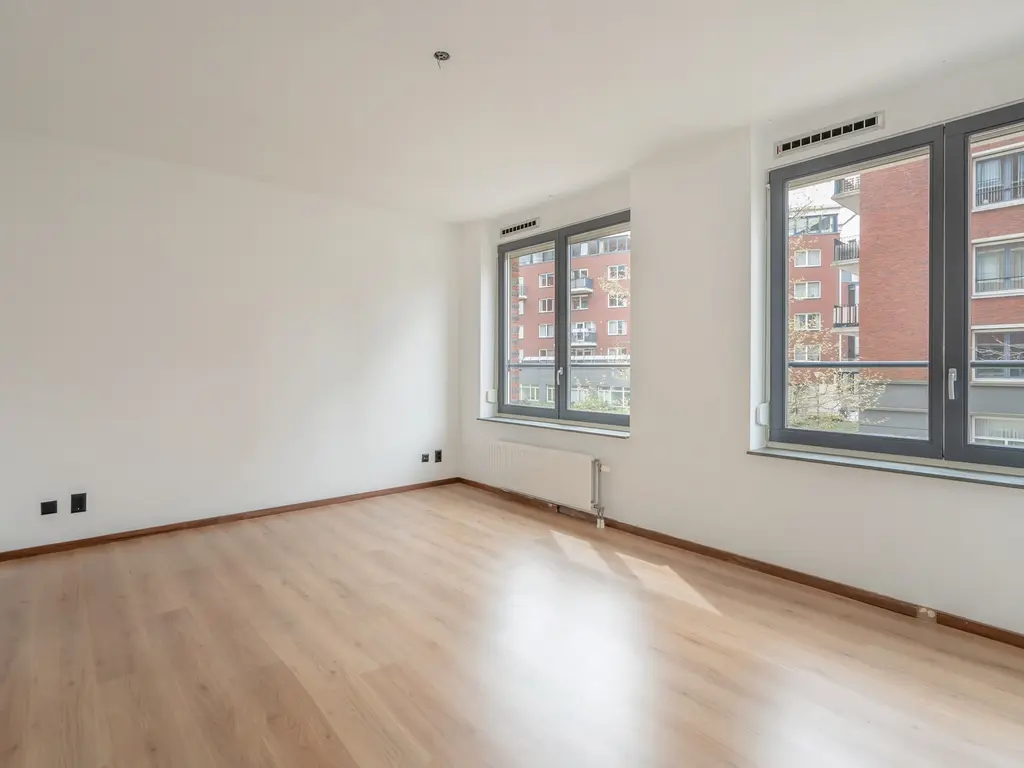 Harriët Freezerhof 25, 'S-GRAVENHAGE