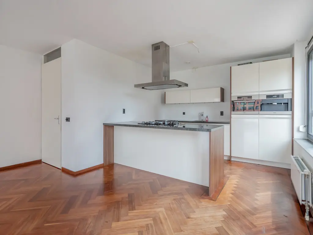 Harriët Freezerhof 25, 'S-GRAVENHAGE