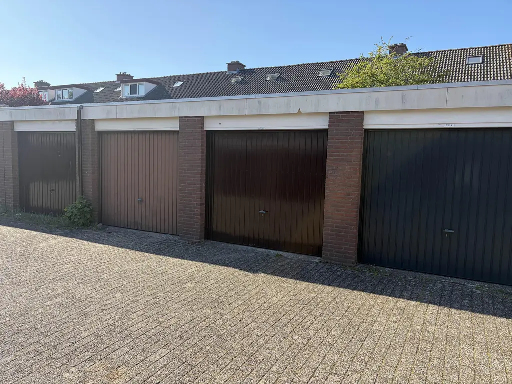 Petronella Voutestraat , RIJSWIJK