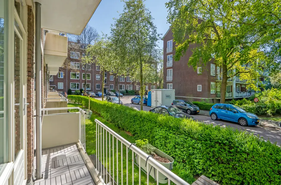 Dr H. Colijnlaan 100