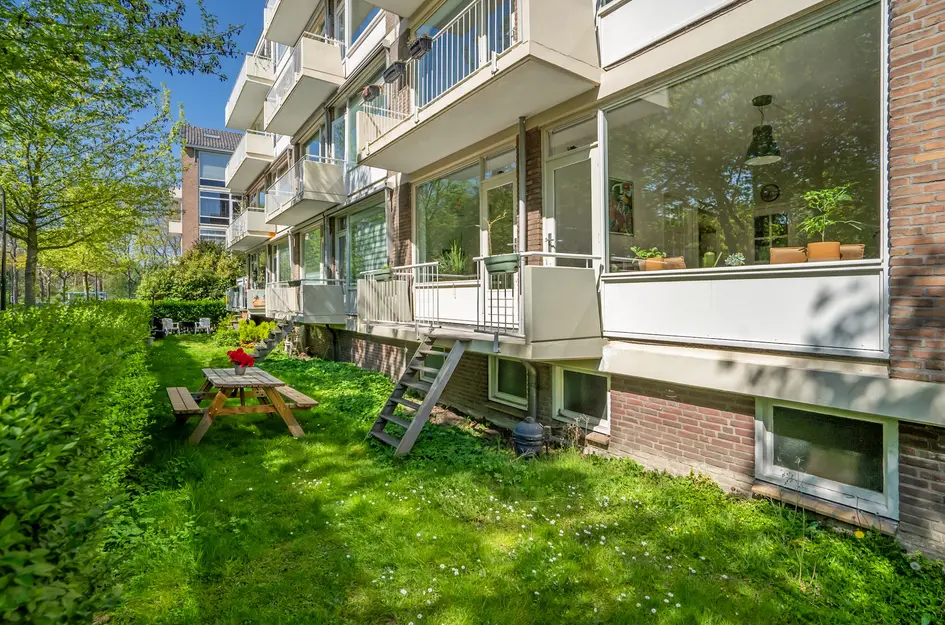 Dr H. Colijnlaan 100