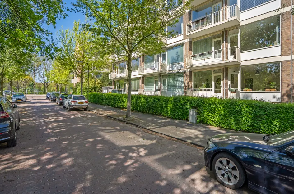 Dr H. Colijnlaan 100