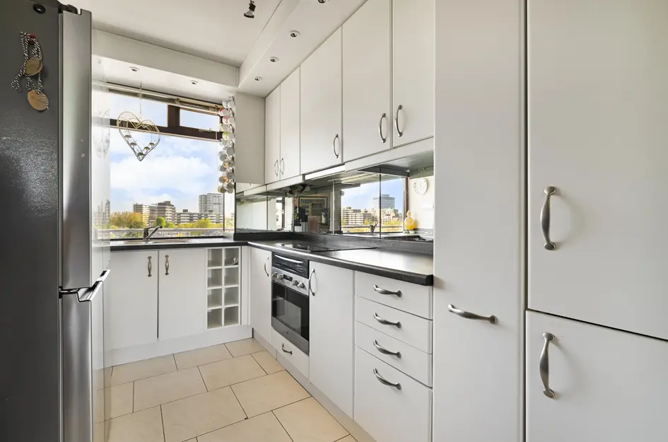 Dr H.J. van Mooklaan 203