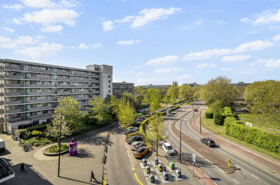 Dr H.J. van Mooklaan 203