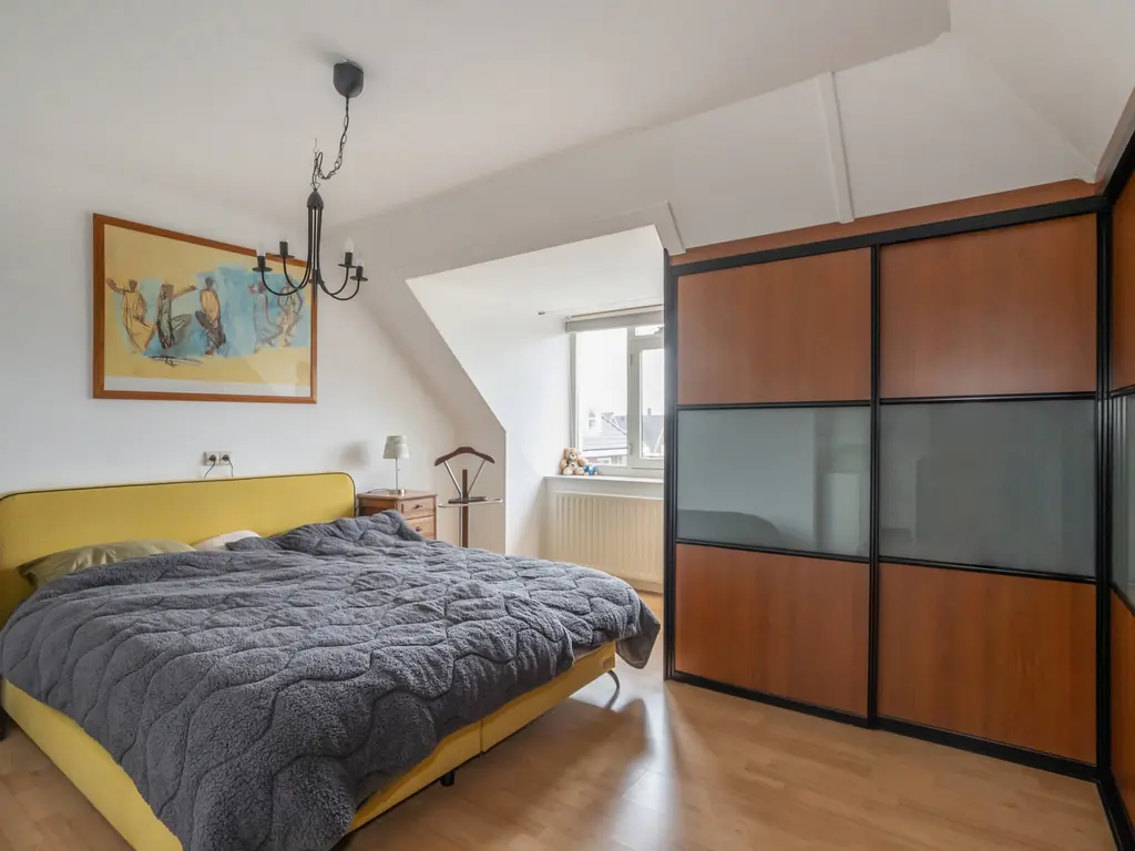 Guirlande 17, 'S-GRAVENHAGE