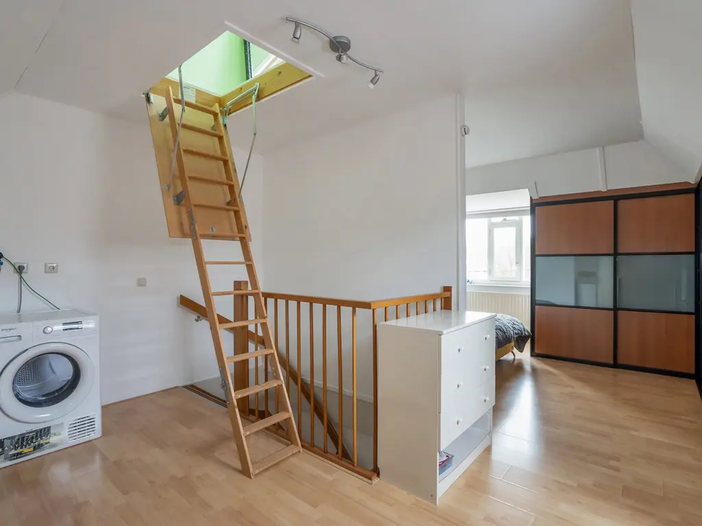 Guirlande 17, 'S-GRAVENHAGE