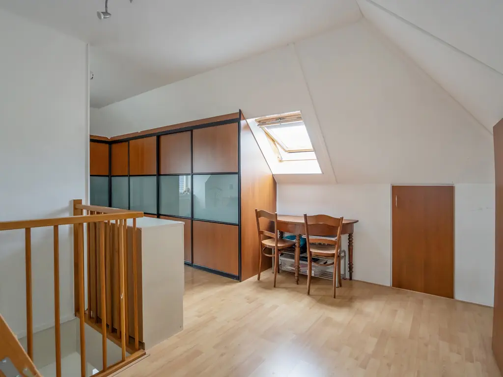 Guirlande 17, 'S-GRAVENHAGE