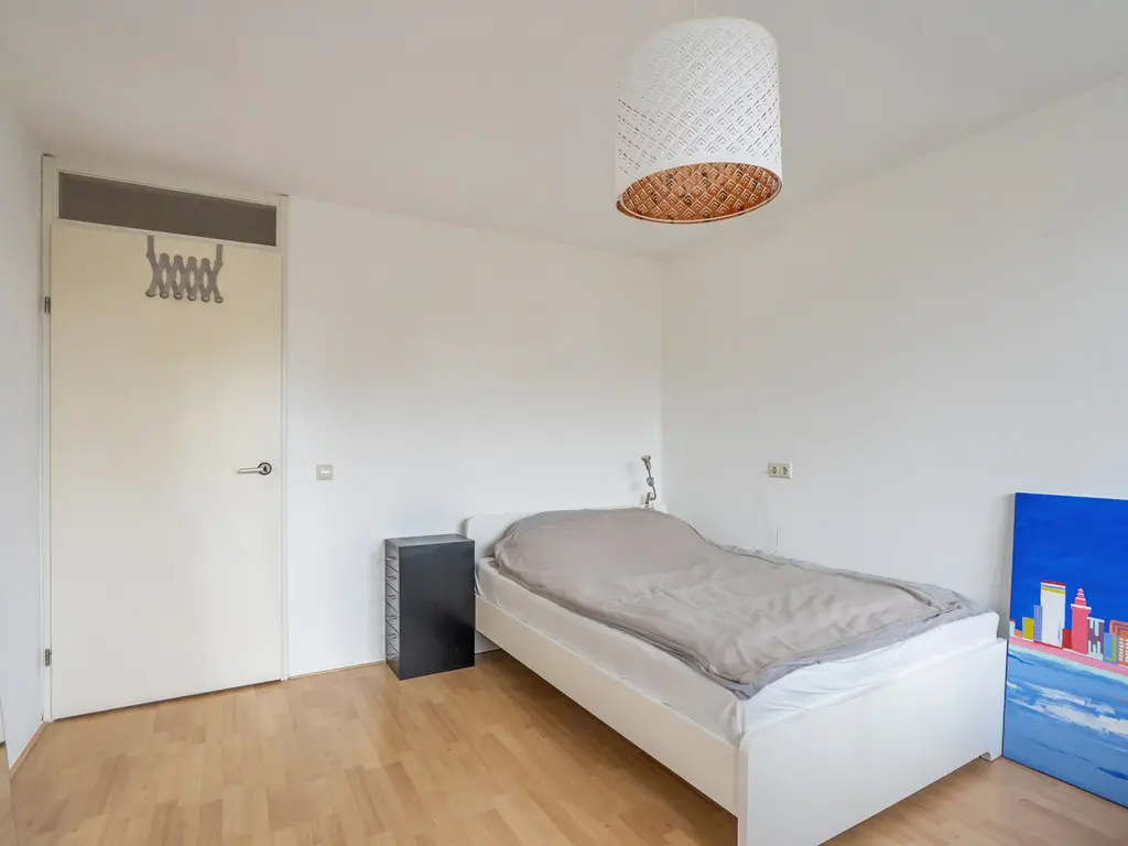 Guirlande 17, 'S-GRAVENHAGE