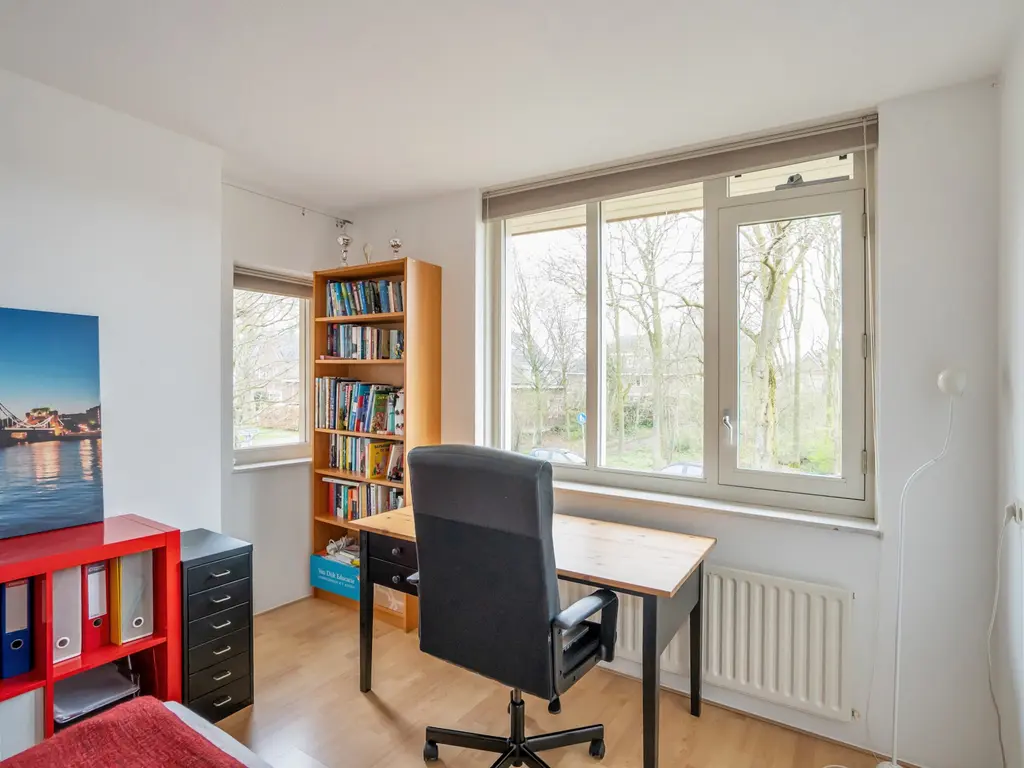 Guirlande 17, 'S-GRAVENHAGE