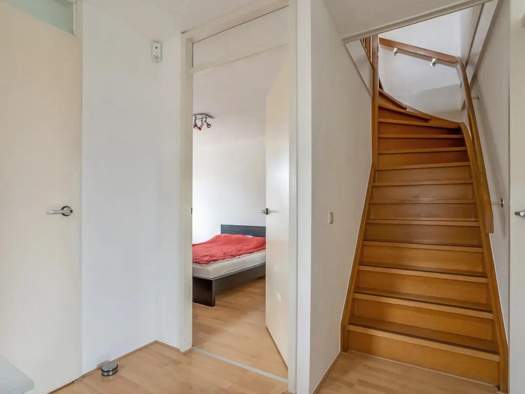 Guirlande 17, 'S-GRAVENHAGE