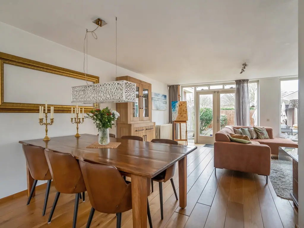 Guirlande 17, 'S-GRAVENHAGE