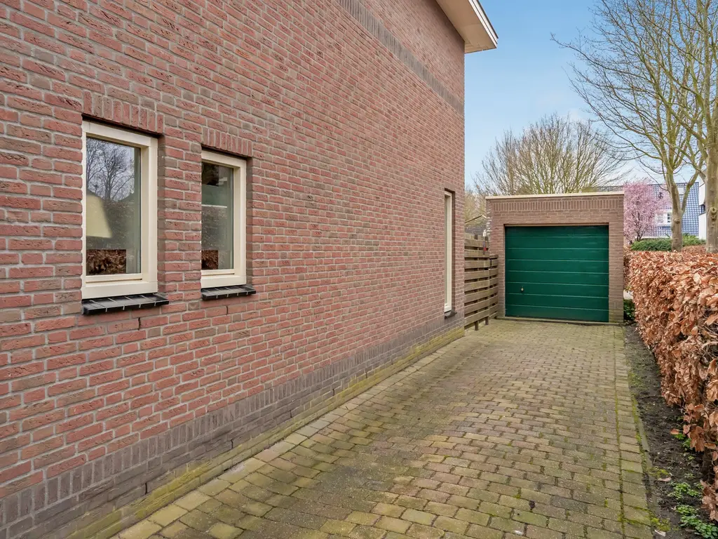 Guirlande 17, 'S-GRAVENHAGE