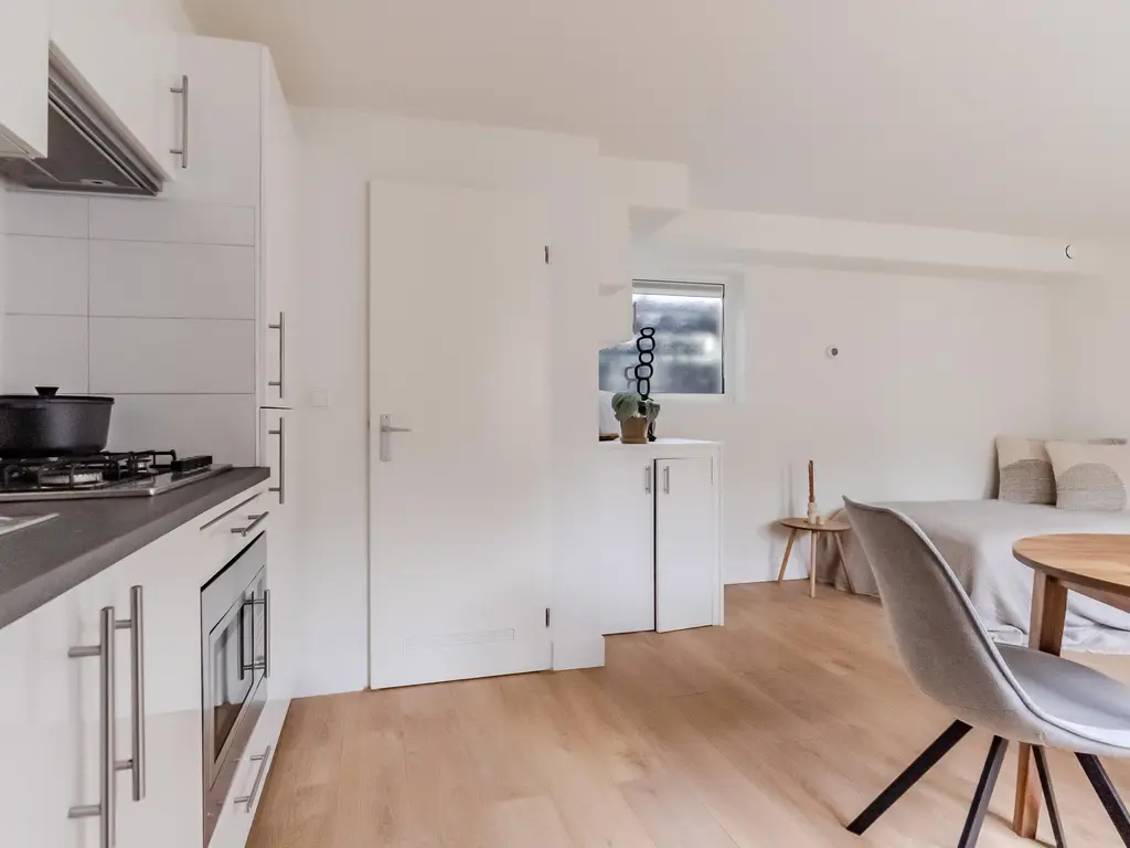Renbaanstraat 33B, 'S-GRAVENHAGE