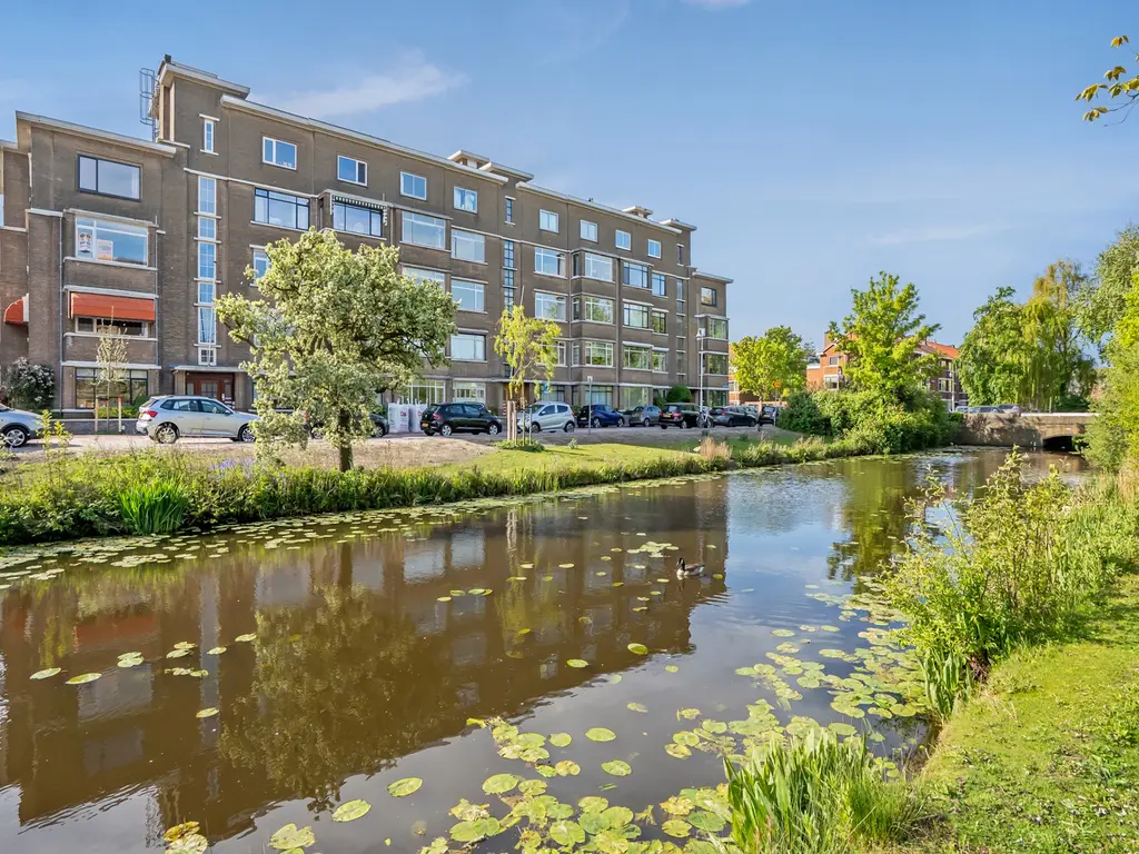 Aronskelkweg 52C, 'S-GRAVENHAGE