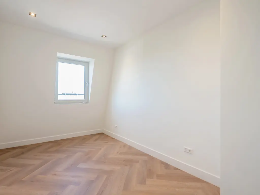 Deimanstraat 22A, 'S-GRAVENHAGE