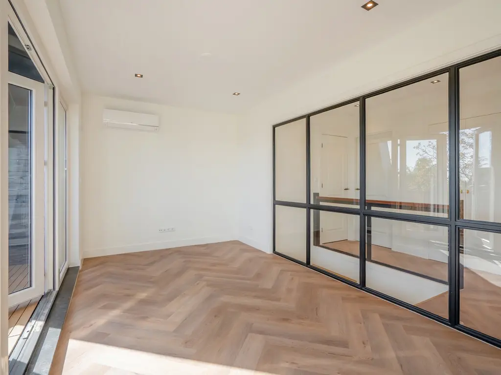 Deimanstraat 22A, 'S-GRAVENHAGE