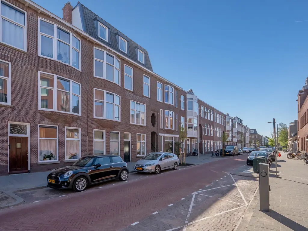 Deimanstraat 22A, 'S-GRAVENHAGE