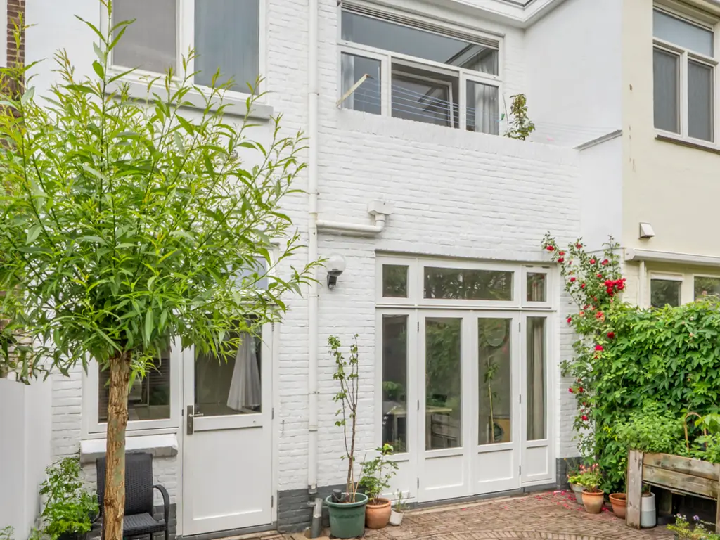 Waldeck Pyrmontlaan 27, RIJSWIJK