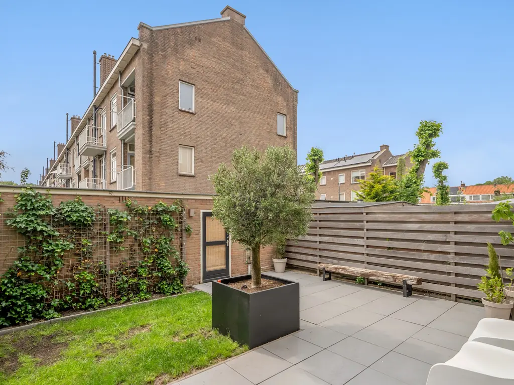 Rembrandtkade 74, RIJSWIJK