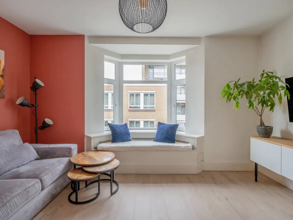 Rhenenstraat 38, 'S-GRAVENHAGE