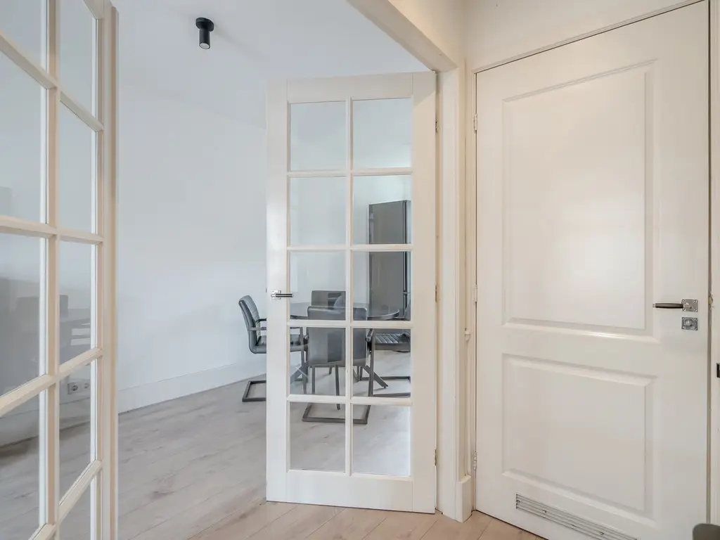 Rhenenstraat 38, 'S-GRAVENHAGE