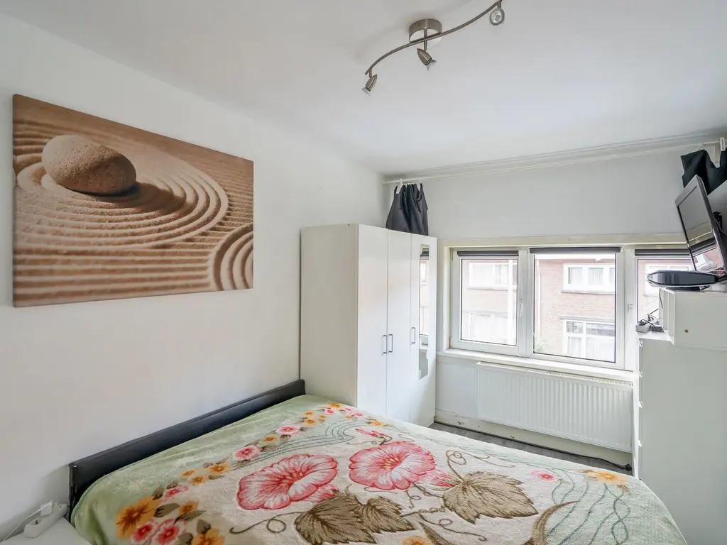 Van Vlotenstraat 26, 'S-GRAVENHAGE