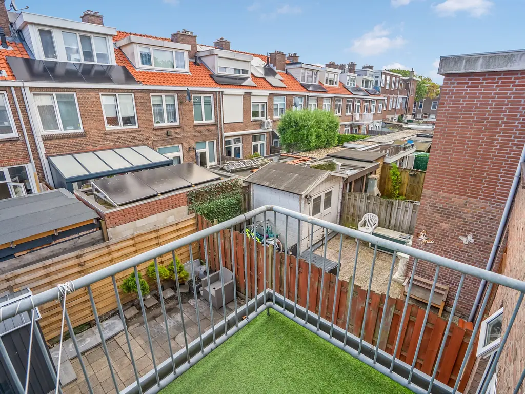 Van Vlotenstraat 26, 'S-GRAVENHAGE