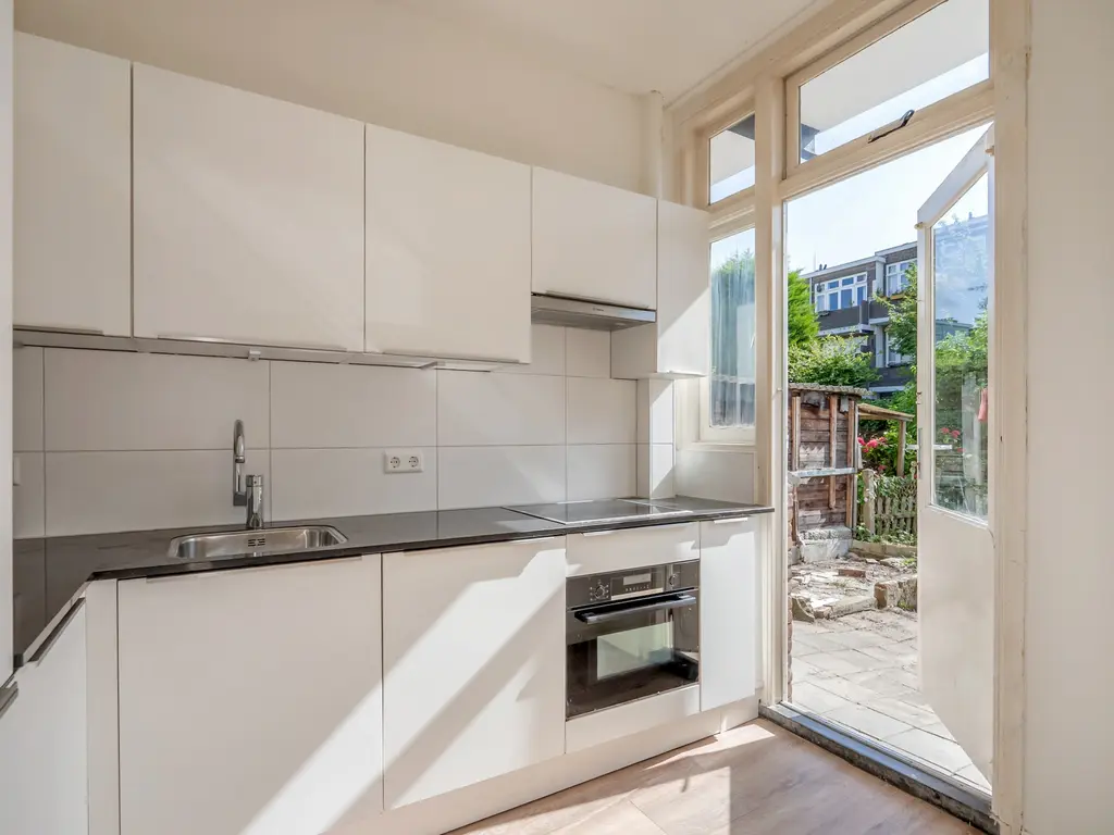 Stuyvesantstraat 297, 'S-GRAVENHAGE