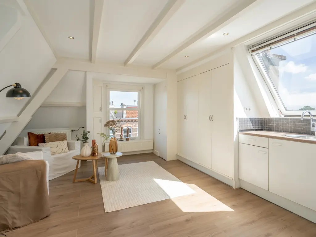 Edisonstraat 50B, 'S-GRAVENHAGE
